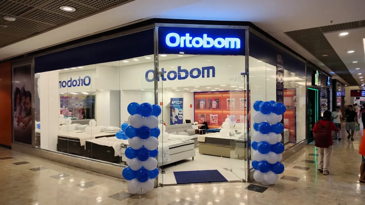 Entrada da Ortobom Shopping Penha